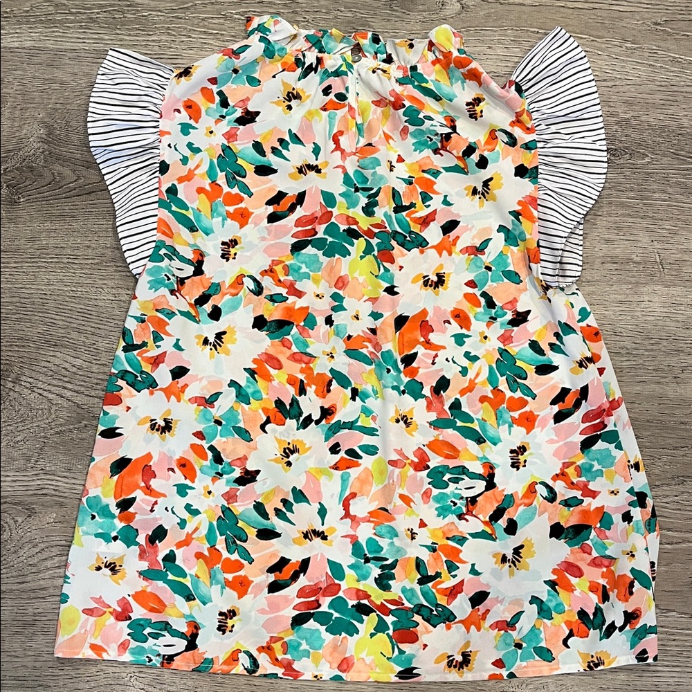 JODIFL Colorful Abstract Ruffle Top Size M - Picture 6 of 7